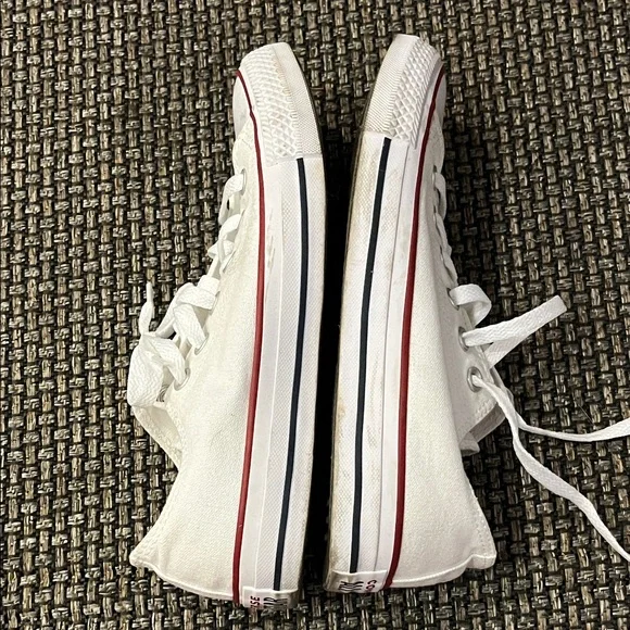 Converse White Low-Top Sneakers - Picture 7 of 10